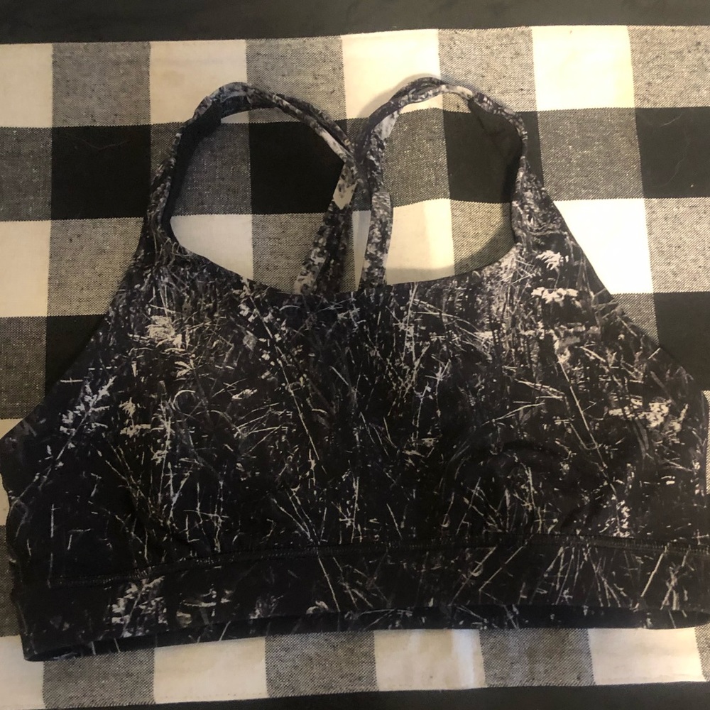Lululemon sports bra
